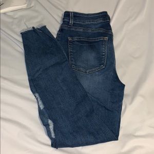 Women’s skinny jeans